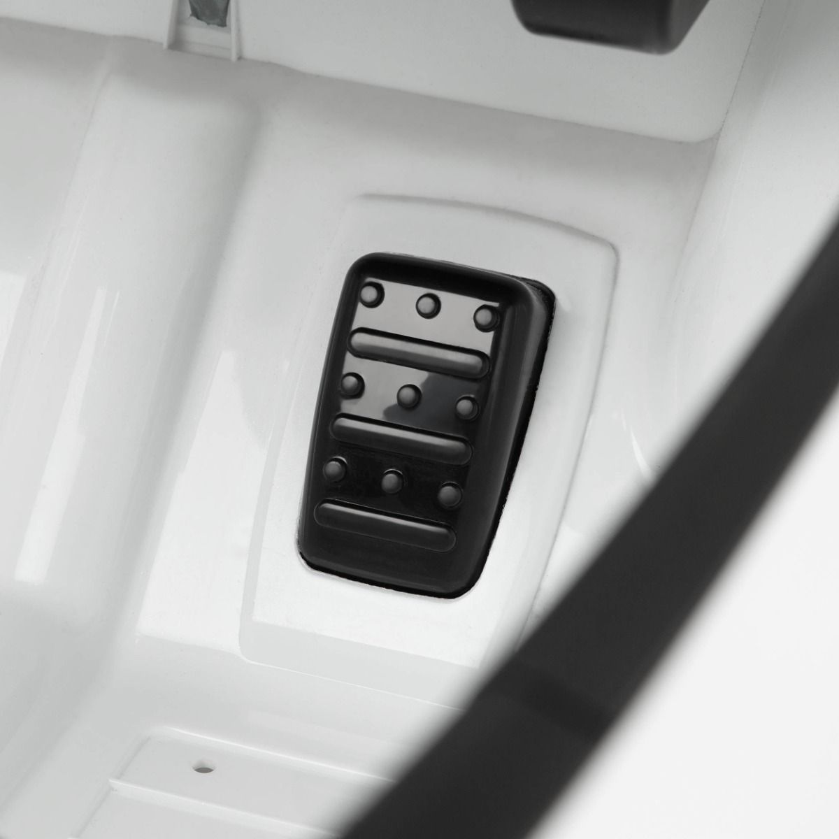 Mercedes-Benz SLS AMG Electric Ride-On Car - Outlet