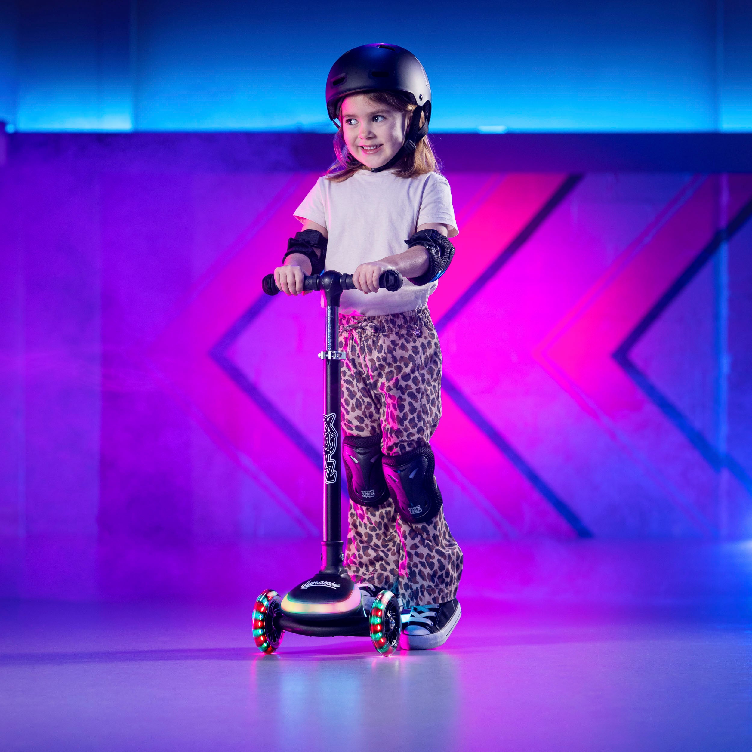 LED tri scooter
